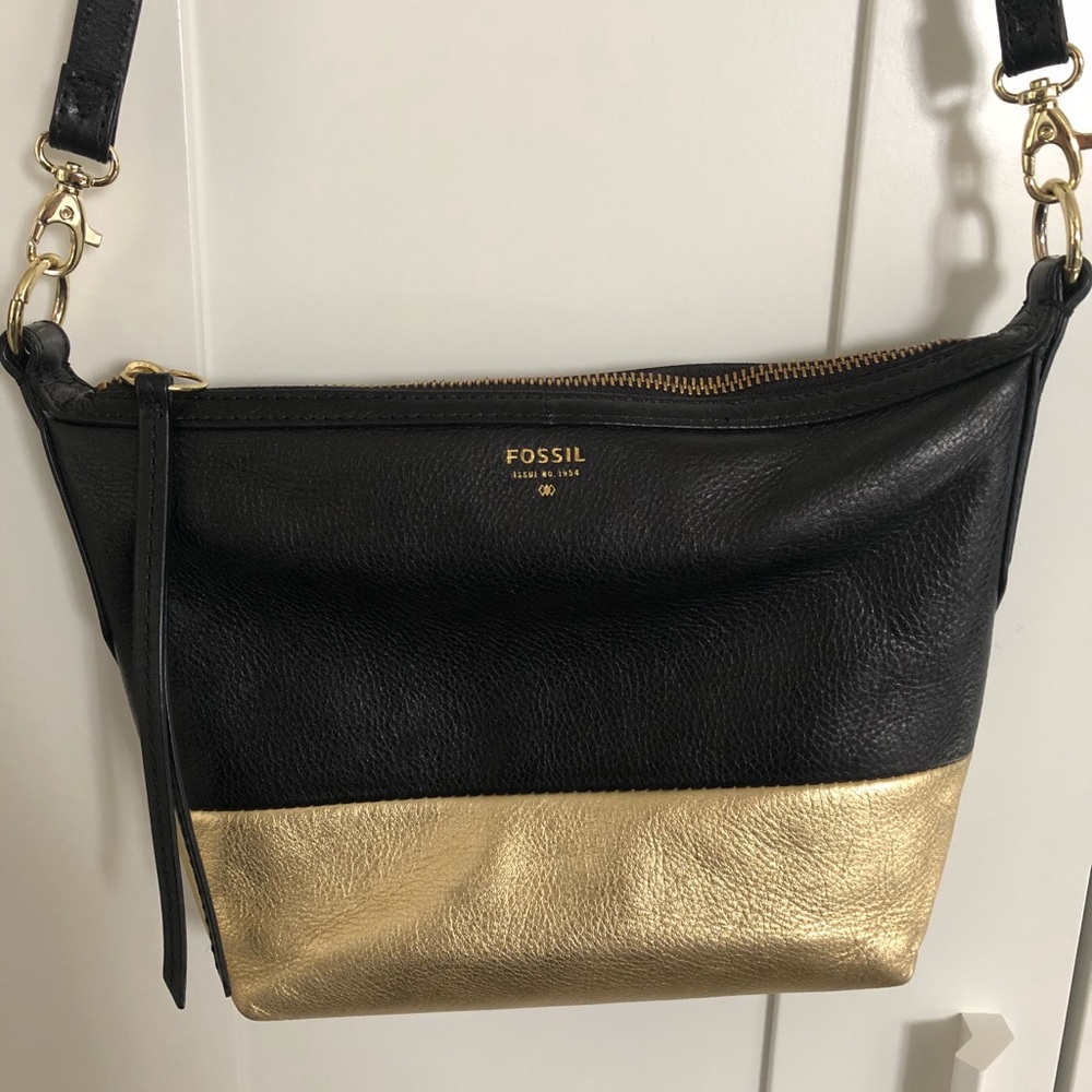 Small Black and Gold fossil purse